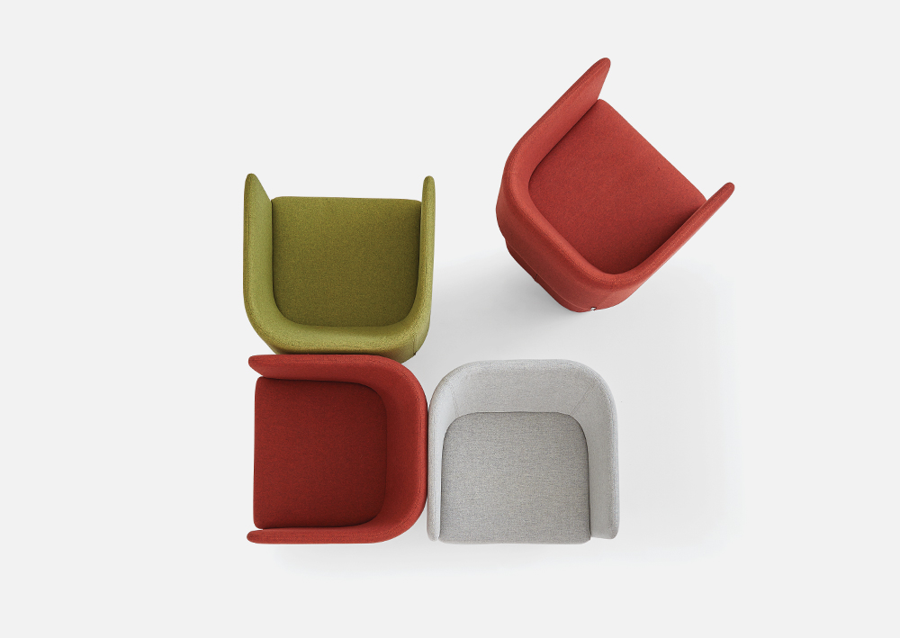 كرسي توتيم من زيفيلا يُضفي روحًا على المساحات ببساطته