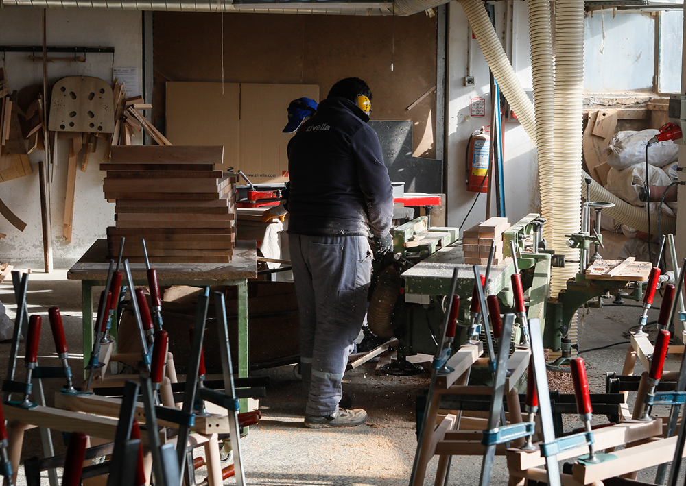 توازن جديد بين الحرفية والإنتاج التسلسلي