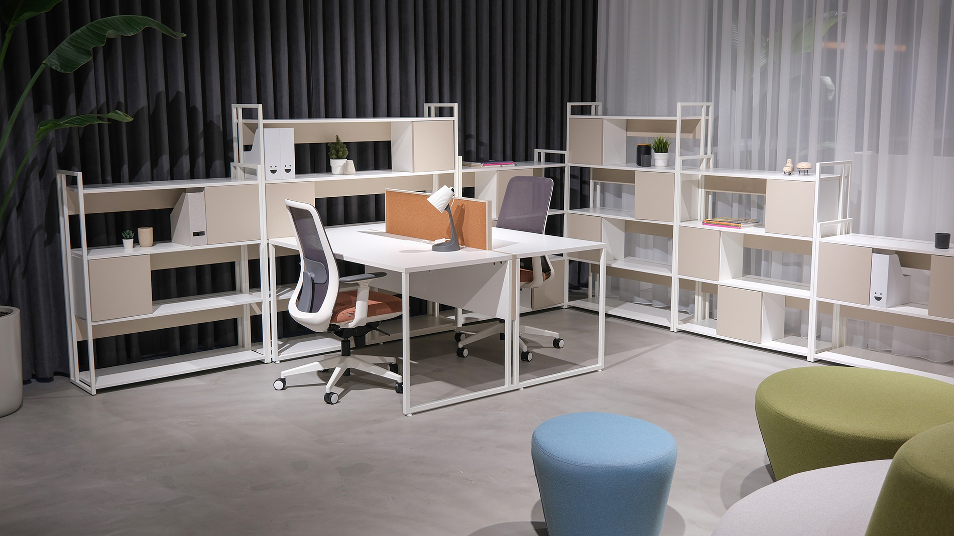 المديرون التنفيذيون يدعون الموظفين للعودة إلى المكتب